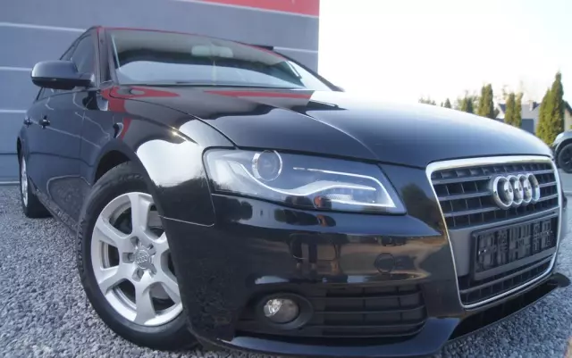 AUDI A4 Avant 2.0 TDI e DPF S line Sportpaket