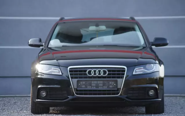 AUDI A4 Avant 2.0 TDI e DPF S line Sportpaket