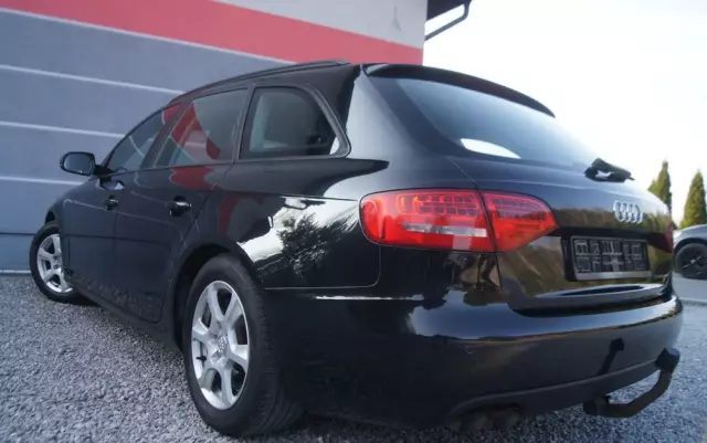 AUDI A4 Avant 2.0 TDI e DPF S line Sportpaket