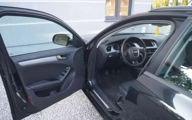 AUDI A4 Avant 2.0 TDI e DPF S line Sportpaket