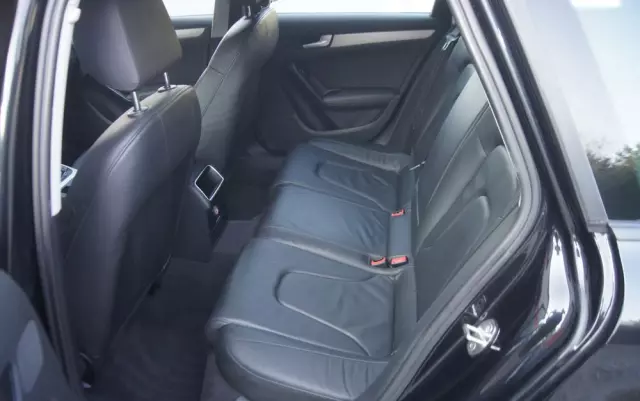 AUDI A4 Avant 2.0 TDI e DPF S line Sportpaket