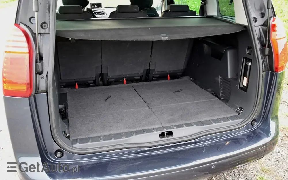 PEUGEOT 5008 HDI FAP 160 Automatik Allure