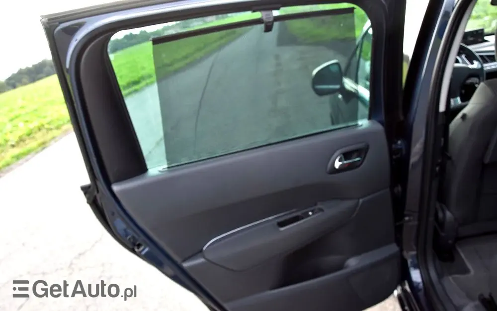 PEUGEOT 5008 HDI FAP 160 Automatik Allure