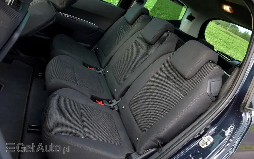 PEUGEOT 5008 HDI FAP 160 Automatik Allure