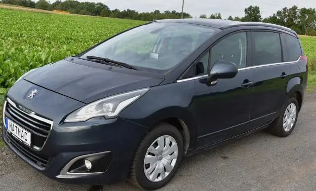 PEUGEOT 5008 HDI FAP 160 Automatik Allure