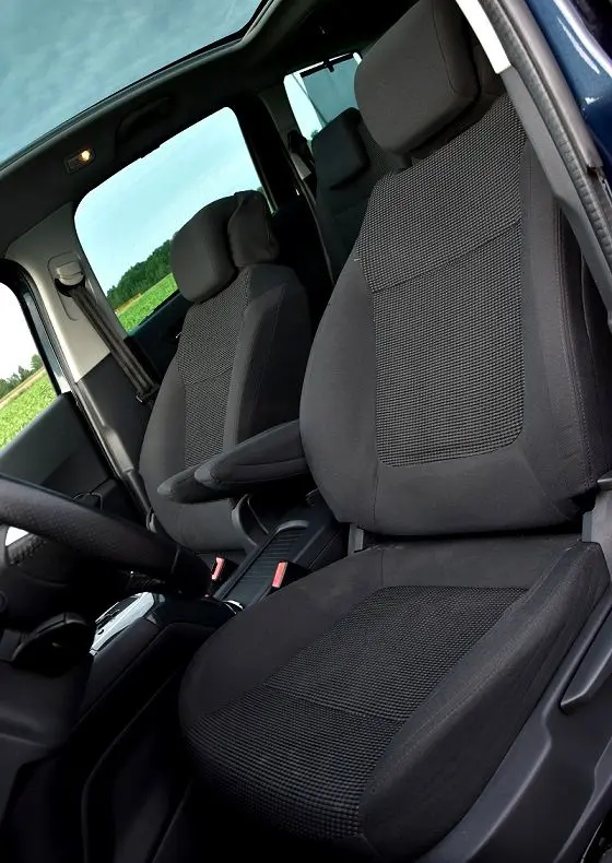 PEUGEOT 5008 HDI FAP 160 Automatik Allure