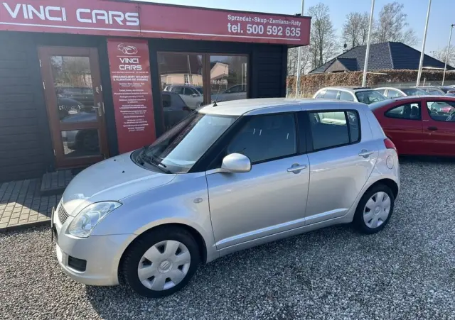 SUZUKI Swift 