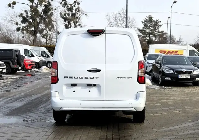 PEUGEOT Partner L2 