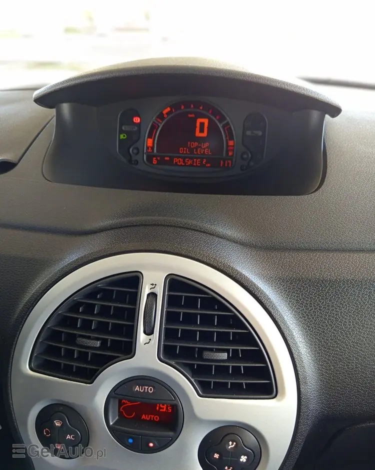 RENAULT Modus 