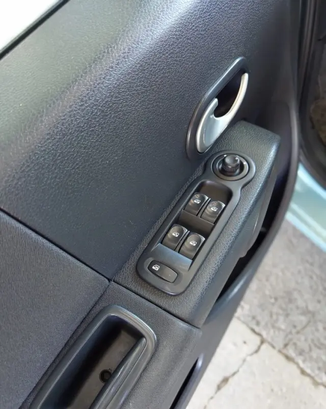 RENAULT Modus 