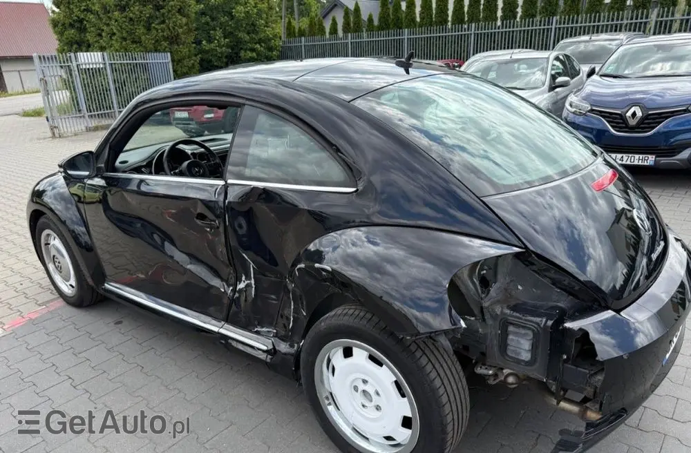 VOLKSWAGEN Beetle 