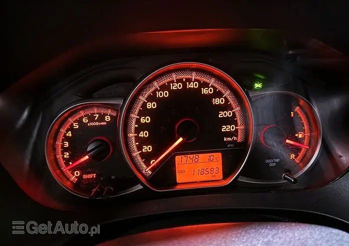 TOYOTA Yaris 1.0 Life