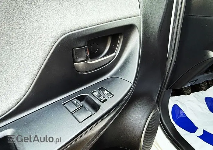 TOYOTA Yaris 1.0 Life