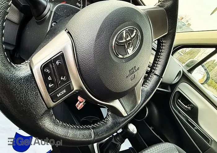 TOYOTA Yaris 1.0 Life