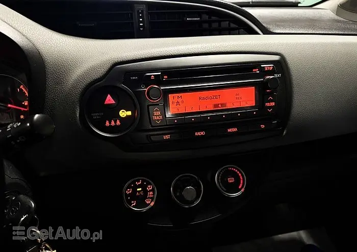 TOYOTA Yaris 1.0 Life