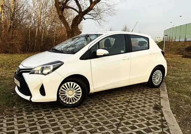 TOYOTA Yaris 1.0 Life