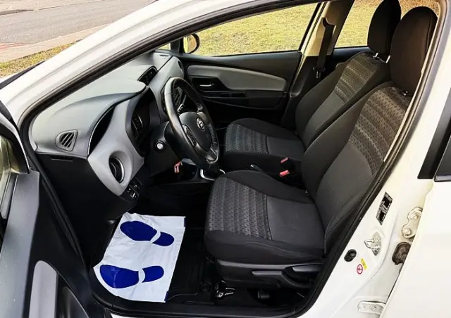 TOYOTA Yaris 1.0 Life