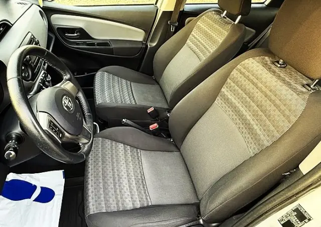 TOYOTA Yaris 1.0 Life