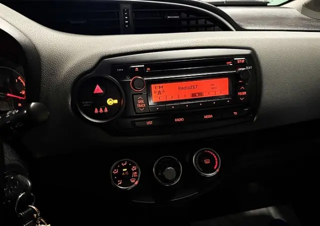 TOYOTA Yaris 1.0 Life