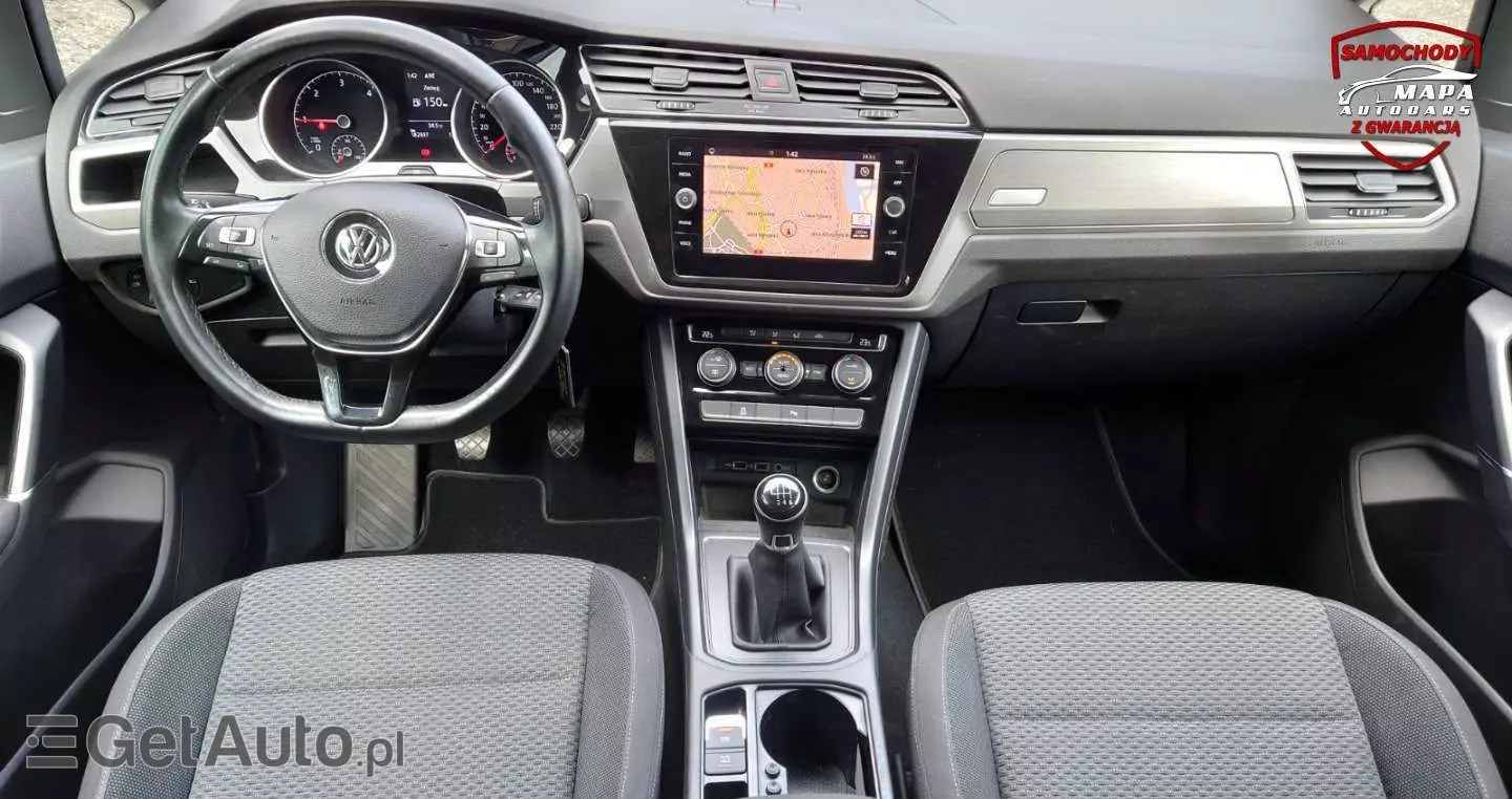 VOLKSWAGEN Touran 
