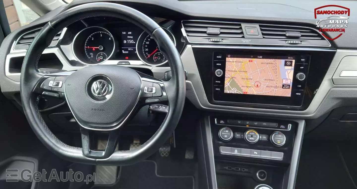 VOLKSWAGEN Touran 