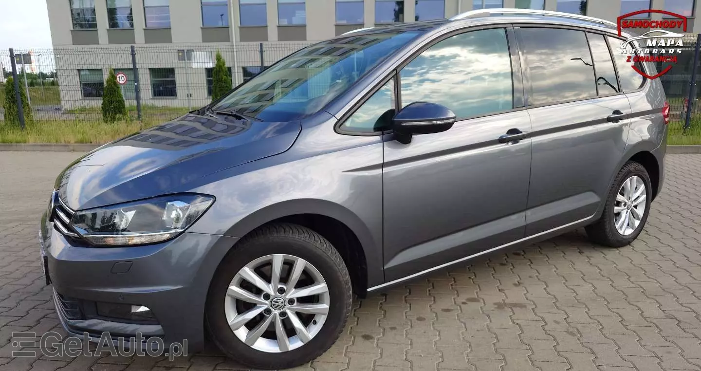VOLKSWAGEN Touran 