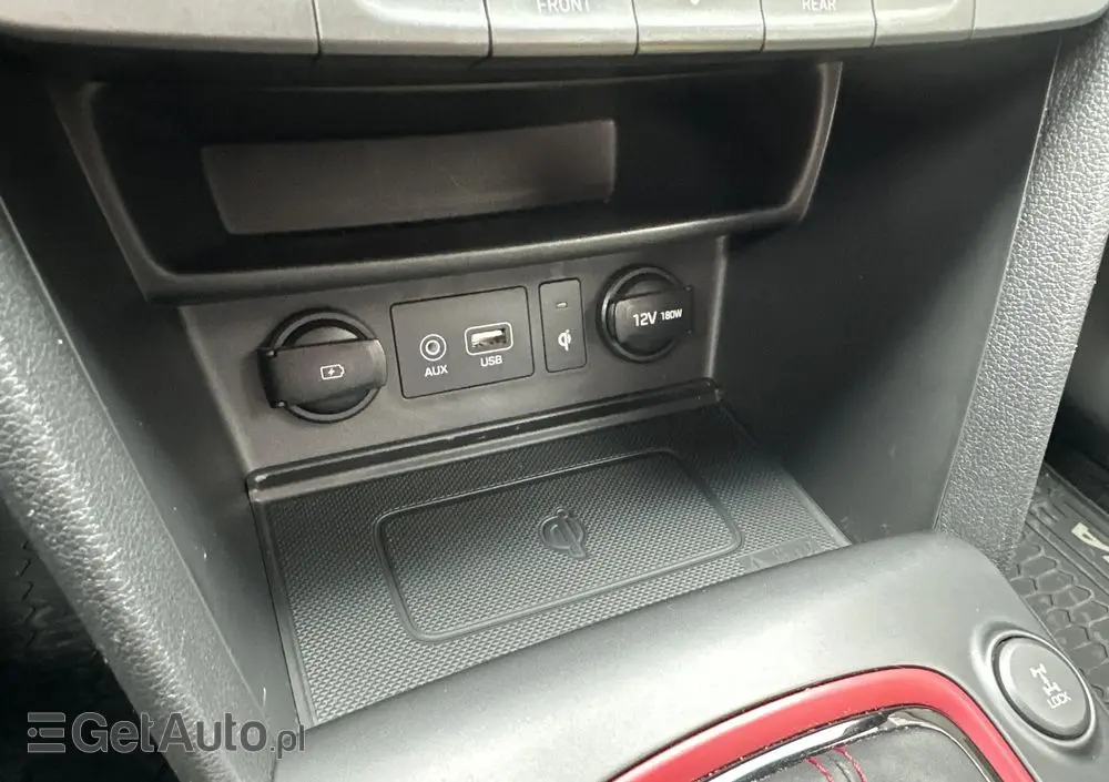 HYUNDAI Kona 1.6 T-GDI Premium 4WD DCT