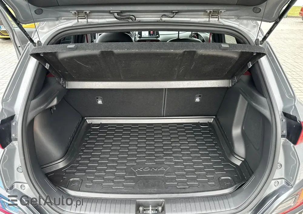 HYUNDAI Kona 1.6 T-GDI Premium 4WD DCT