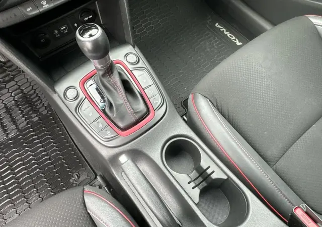 HYUNDAI Kona 1.6 T-GDI Premium 4WD DCT