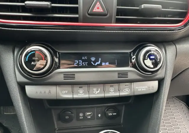 HYUNDAI Kona 1.6 T-GDI Premium 4WD DCT