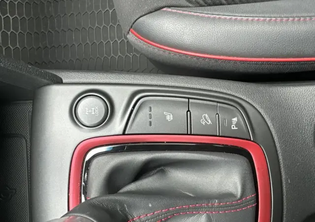 HYUNDAI Kona 1.6 T-GDI Premium 4WD DCT