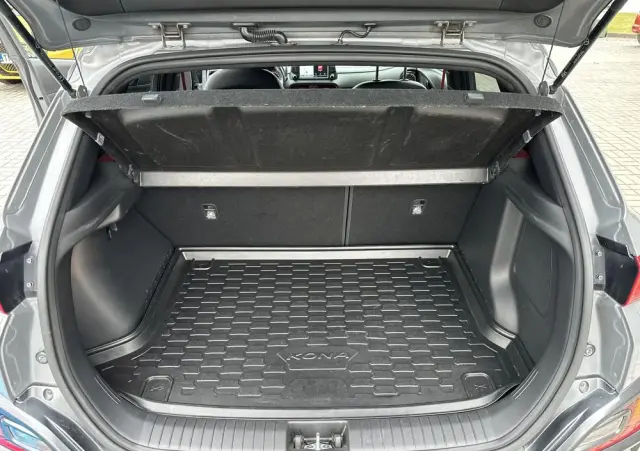 HYUNDAI Kona 1.6 T-GDI Premium 4WD DCT