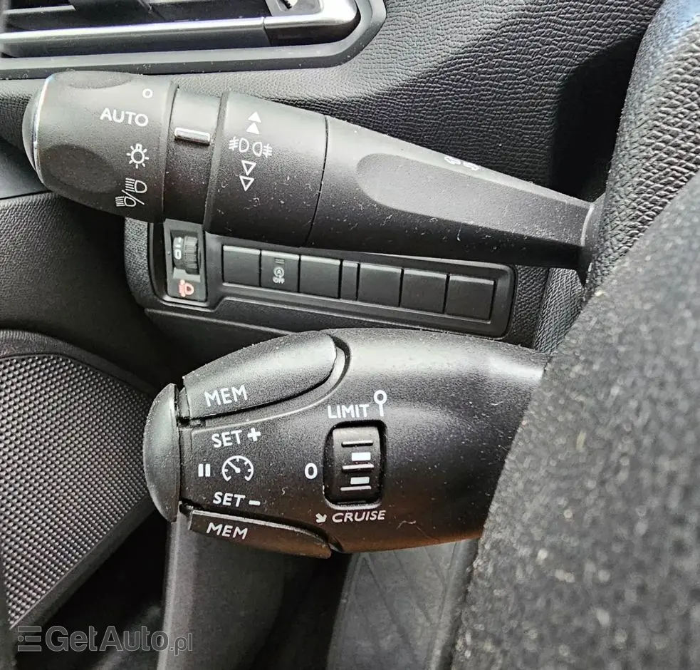 PEUGEOT 308 PureTech 110 Stop & Start Style