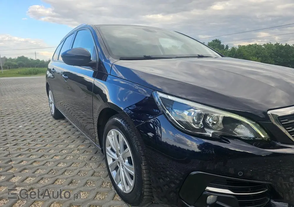 PEUGEOT 308 PureTech 110 Stop & Start Style
