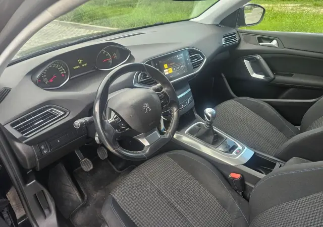 PEUGEOT 308 PureTech 110 Stop & Start Style