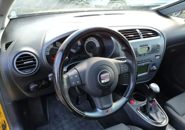 SEAT Leon 2.0 T FSI FR