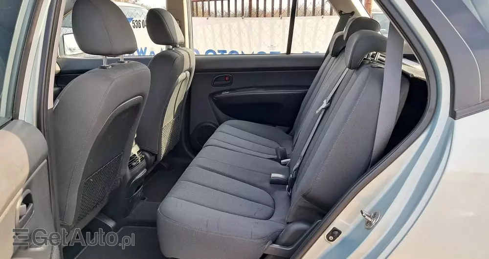 KIA Carens 2.0 CVVT LX Basis