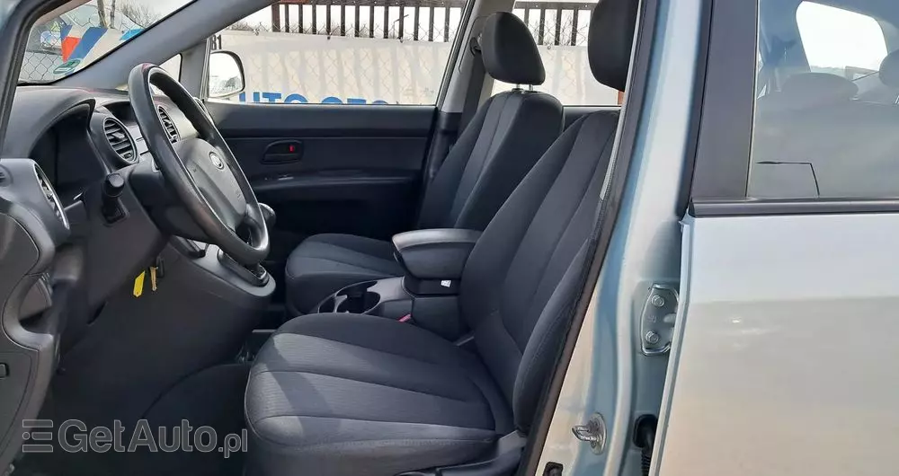 KIA Carens 2.0 CVVT LX Basis