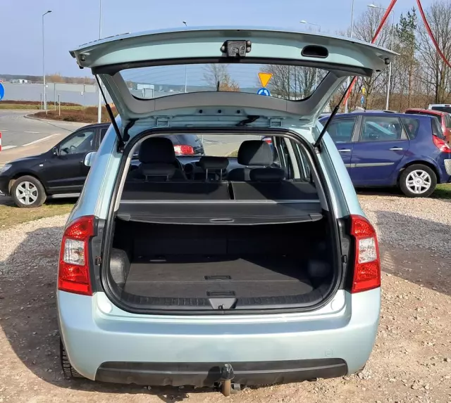 KIA Carens 2.0 CVVT LX Basis