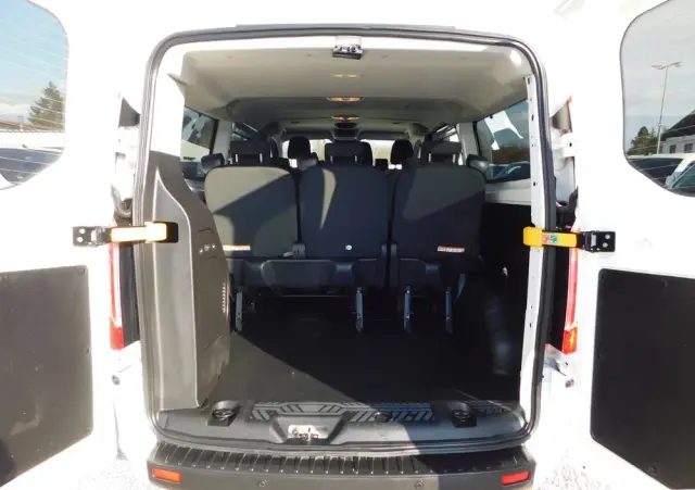 FORD Transit Custom Kombi 320 L2H1 Trend