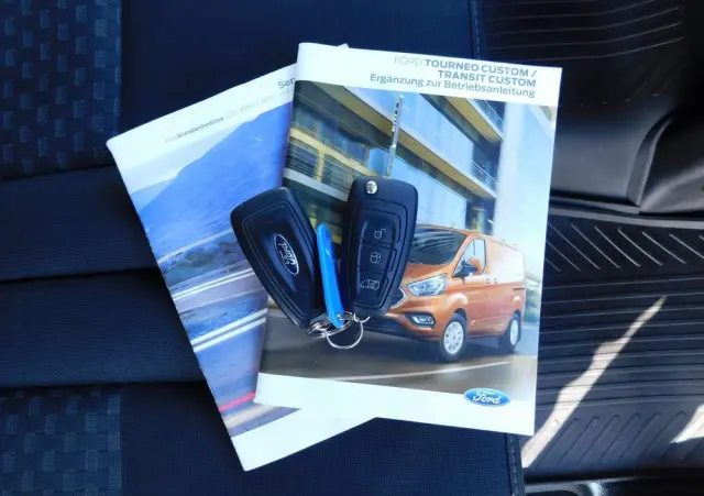 FORD Transit Custom Kombi 320 L2H1 Trend