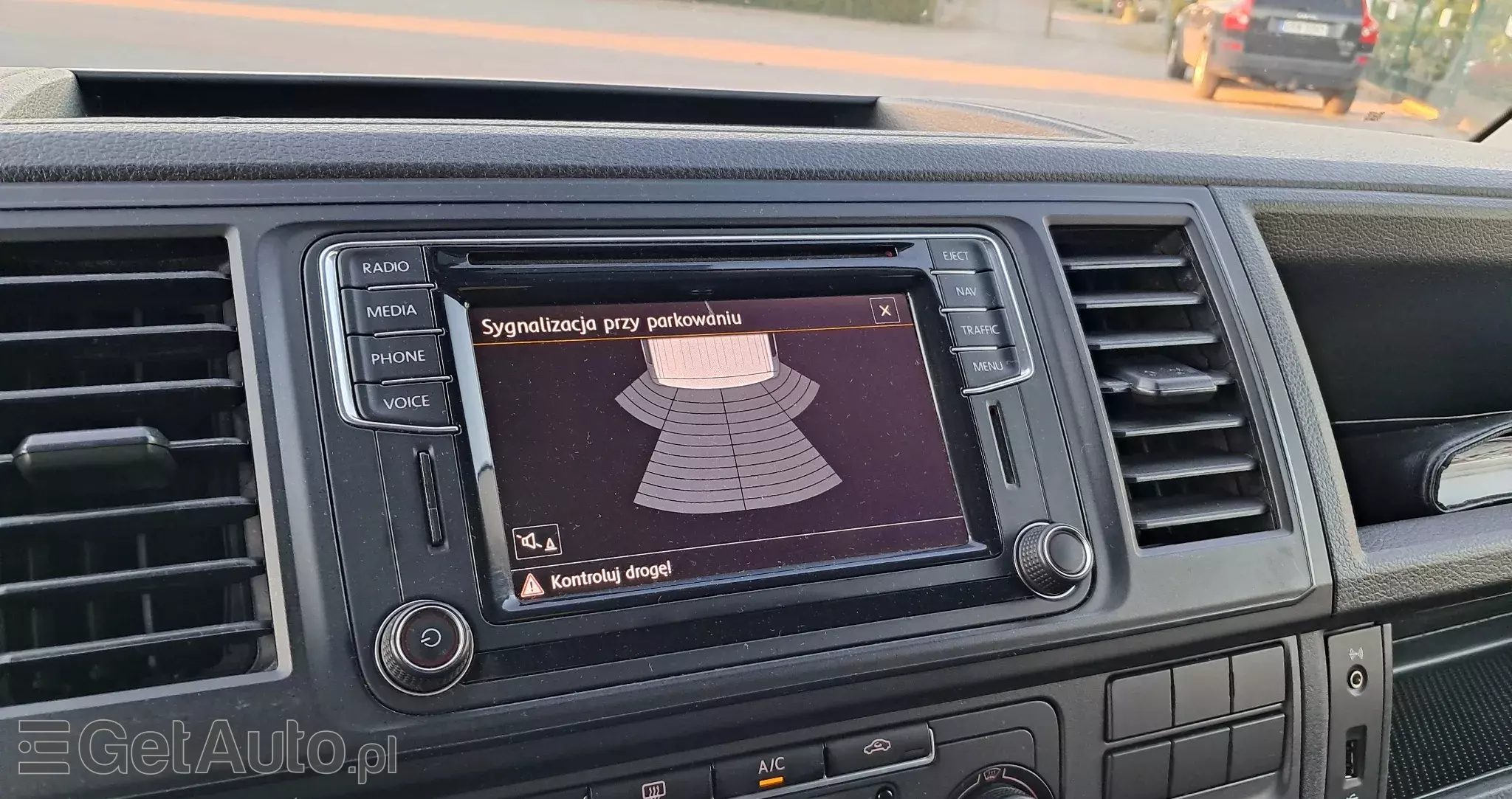 VOLKSWAGEN Transporter 