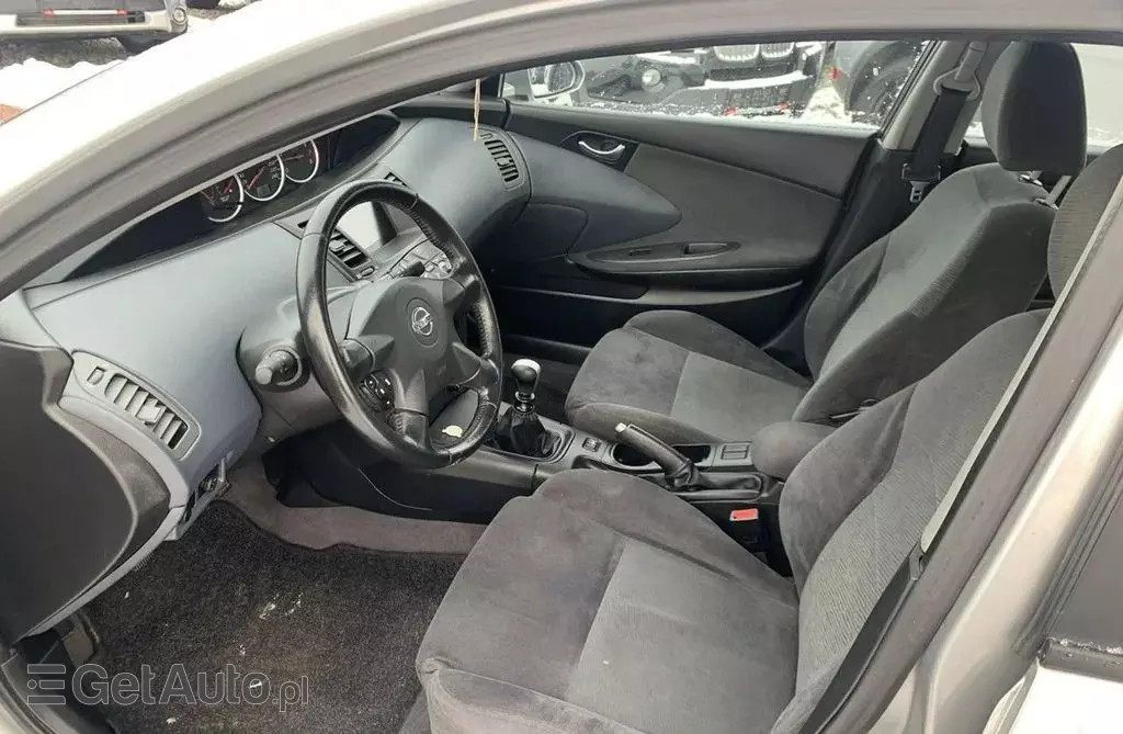 NISSAN Primera 