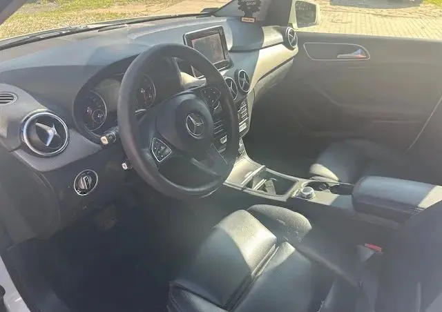 MERCEDES-BENZ Klasa B 180 (CDI) d 7G-DCT