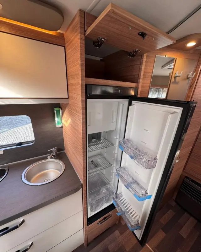 WEINSBERG CaraOne 550 QDK 