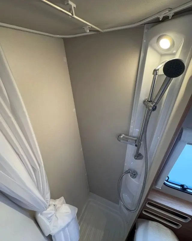 WEINSBERG CaraOne 550 QDK 