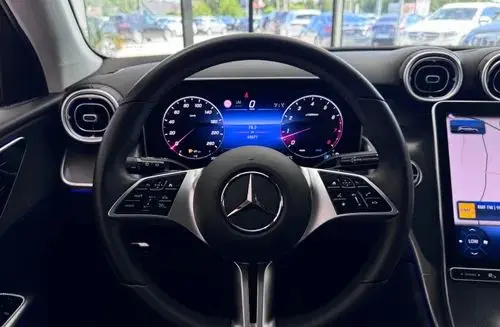 MERCEDES-BENZ GLC 