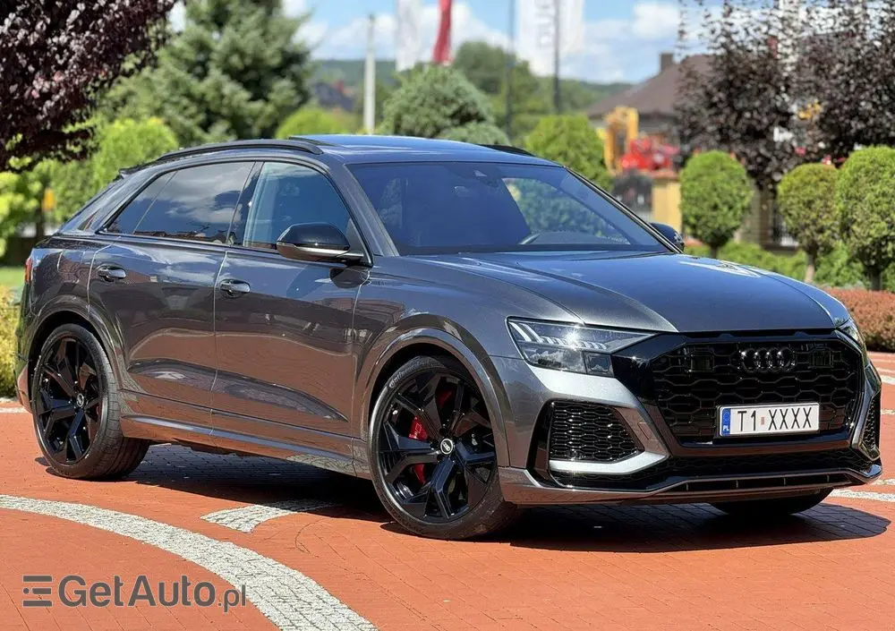 AUDI RS Q8 