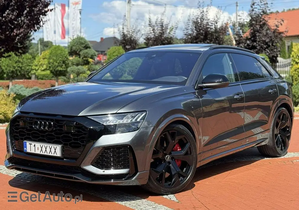 AUDI RS Q8 