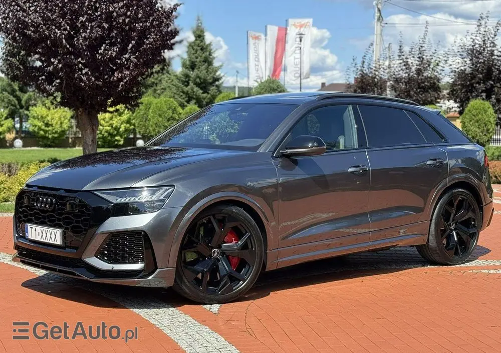 AUDI RS Q8 